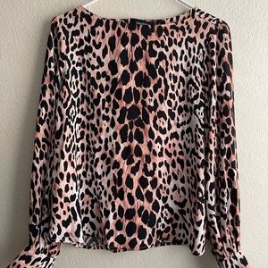Karen Kane Long Sleeve Leopard Animal Print Blouse Top Shirt  XS
